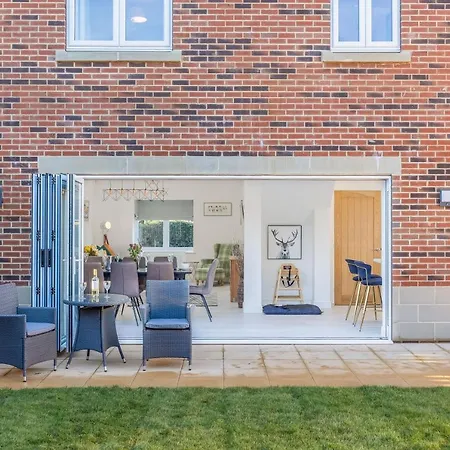 בית נופש The Paddock