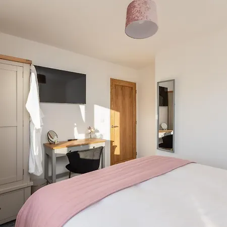 The Paddock 吉斯伯勒