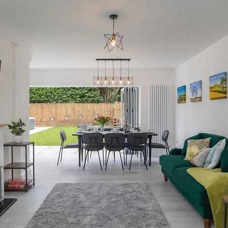 The Paddock * Guisborough