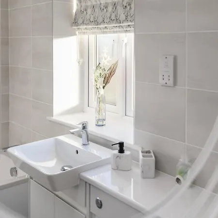 بيت للعطل The Paddock