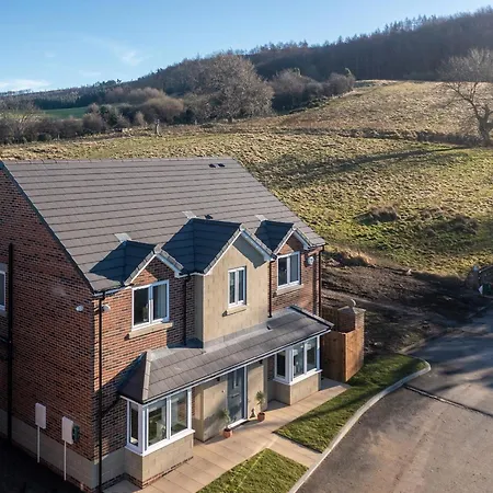 The Paddock غيوسبرو